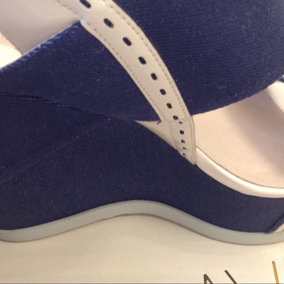 Joan & David- Denim platform wedge blue/tan “5” heels - Picture 7 of 8